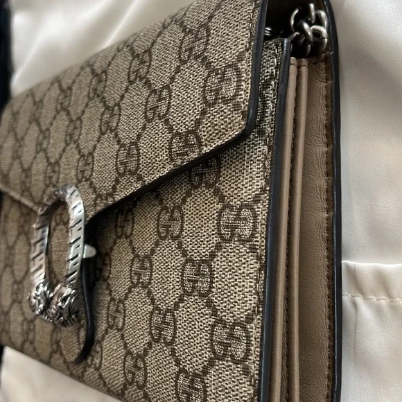 Gucci purse - Picture 7 of 11